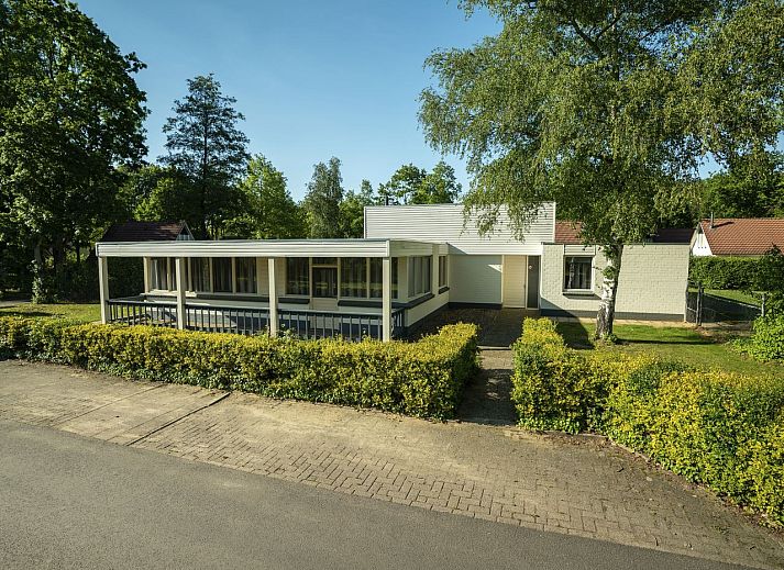 Verblijf 373226 • Bungalow Midden Limburg • Landgoed Aerwinkel | 10-persoons bungalow | 10F 