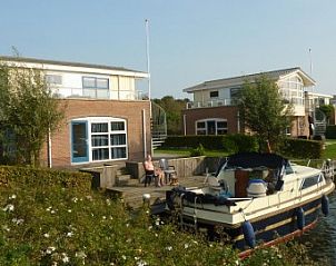 Guest house 060212 • Holiday property IJsselmeer • Watervilla Noorderbries ( type Lisdodde) 
