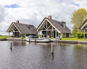 Guest house 121302 • Holiday property Sneekermeer • Watervilla 6 
