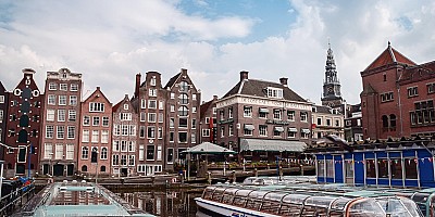 Rondvaart door de grachten van Amsterdam blijft populair