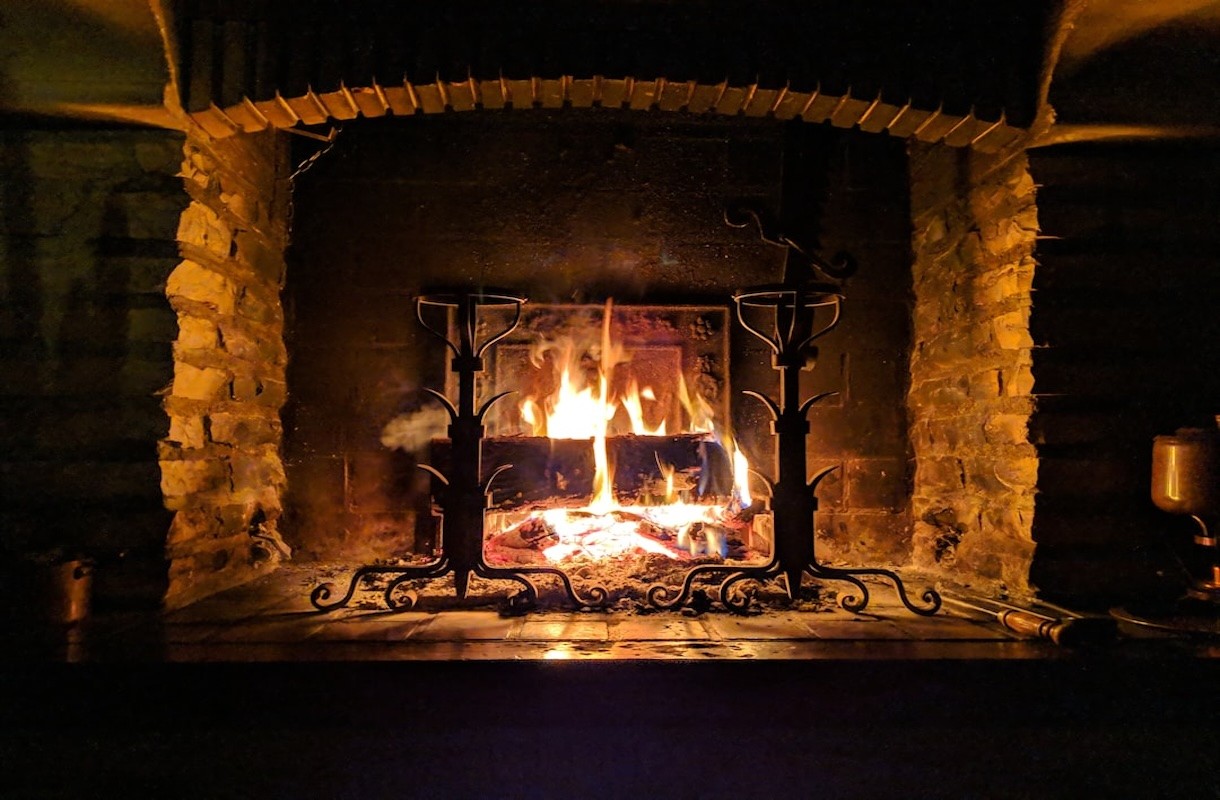 Wintermagie in een Limburgs Vakantiehuis: Haardvuurtradities en Rustige Avonden