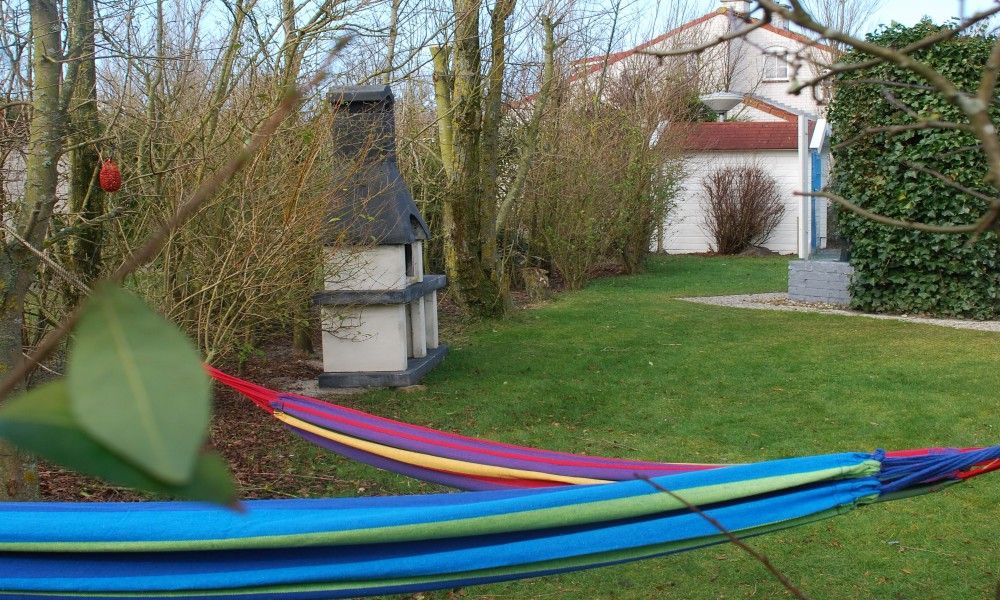 Guest house 01011057 - Bungalow Texel - Krim 661 met Ruime tuin, Stuga en BBQ en Sauna