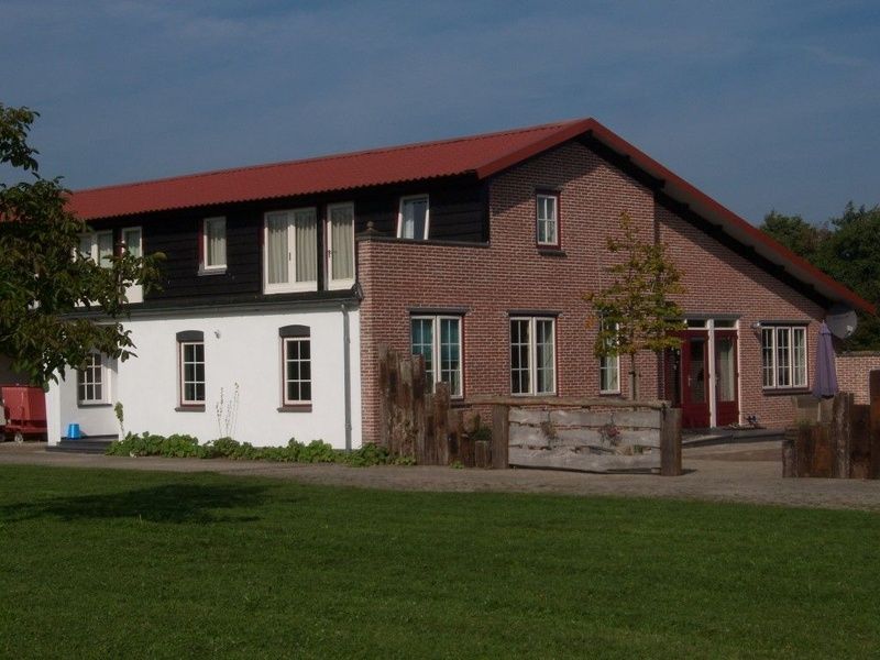 Buitenkant van Vakantiehuis Paal 86, charmant gelegen in De Cocksdorp, Texel.