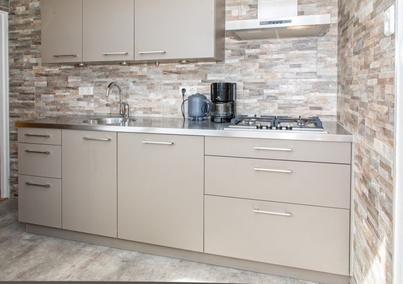 Volledig uitgeruste keuken in Bungalow Tamarisk 164 - Bartje, De Cocksdorp, Texel met moderne apparatuur.