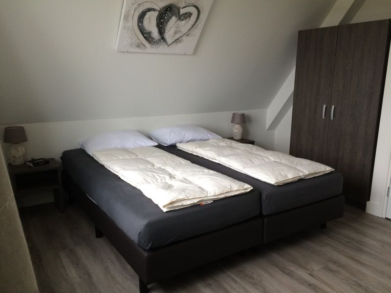 Hoofdslaapkamer in Zevenbergen Texel - Bungalow Zevenbergen, De Cocksdorp, Texel.