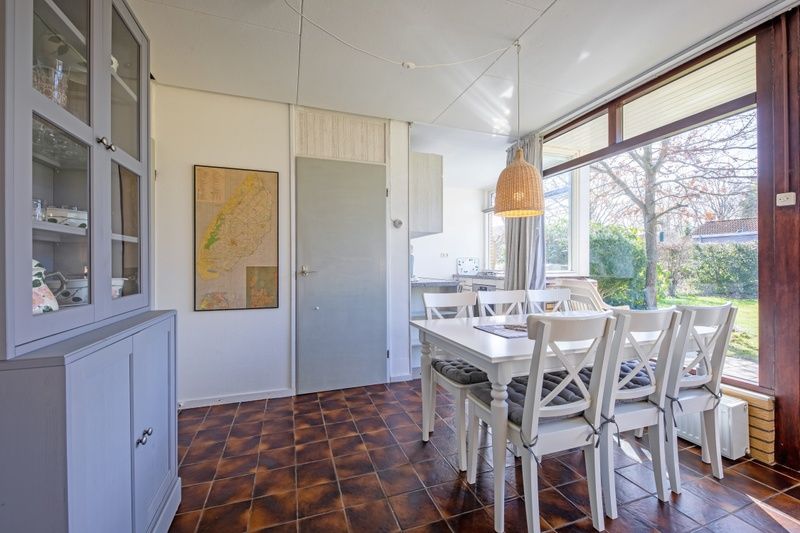 Ruime eetkamer in Vakantiehuis Slufterhoek 088, De Cocksdorp, Texel.