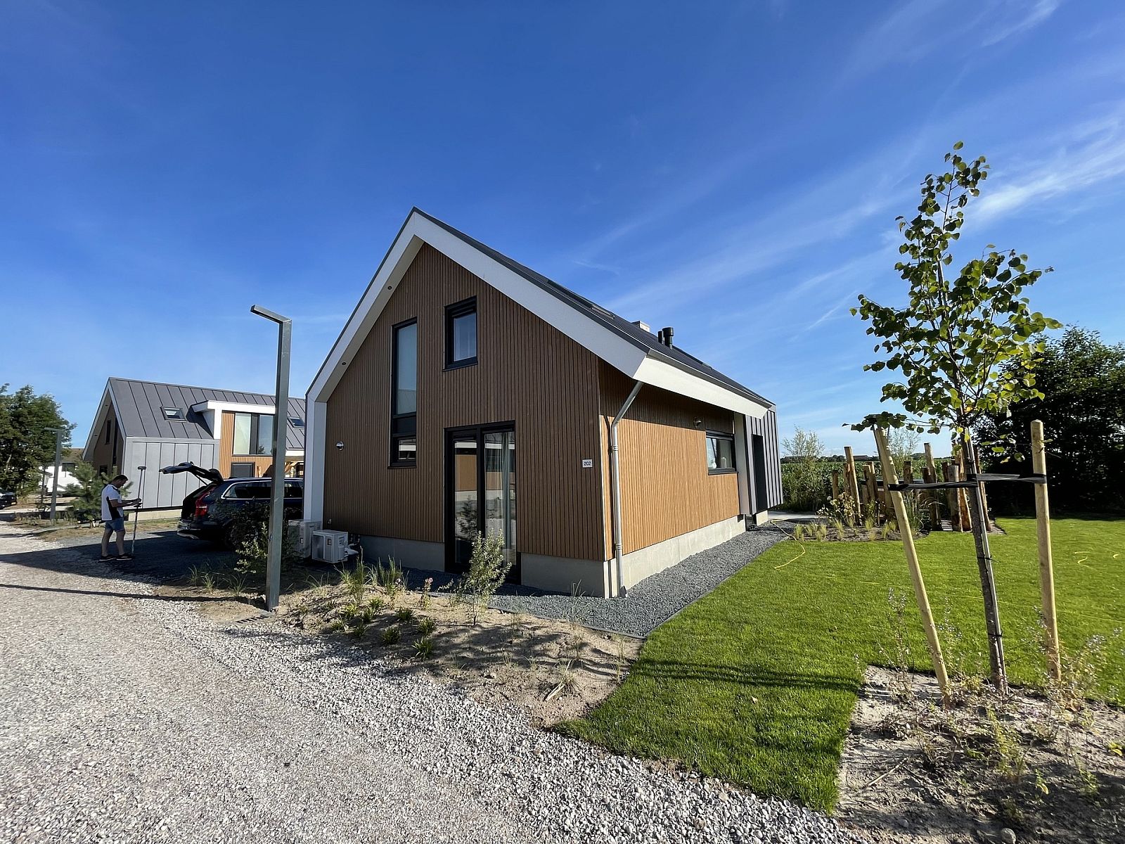 Freistehendes Haus in De Cocksdorp auf Texel, ein modernes Ferienhaus mit grnem Garten und sonniger Umgebung auf den Watteninseln.