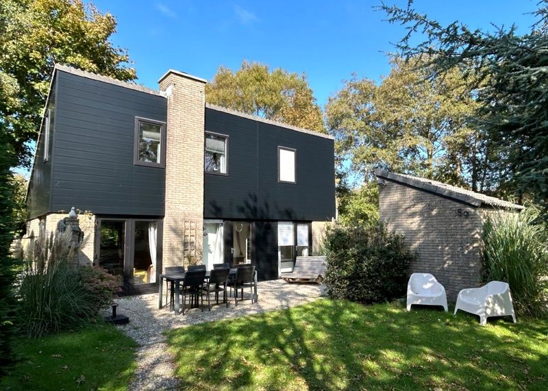 Vakantiehuis C 059 in De Cocksdorp, Texel: Geniet van de groene tuin en het ruime terras van deze Waddeneilanden vakantiewoning.