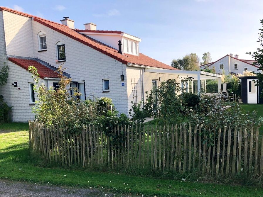 Ferienhaus D 748 in De Cocksdorp, Texel, mit schoenem Garten und Terrasse, ideal fuer einen entspannten Aufenthalt auf den Watteninseln.