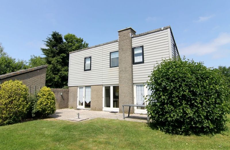 Vakantiehuis C 321 in De Cocksdorp, Texel. Geniet van de ruime tuin en het zonnige terras van deze comfortabele vakantiewoning op de Waddeneilanden.