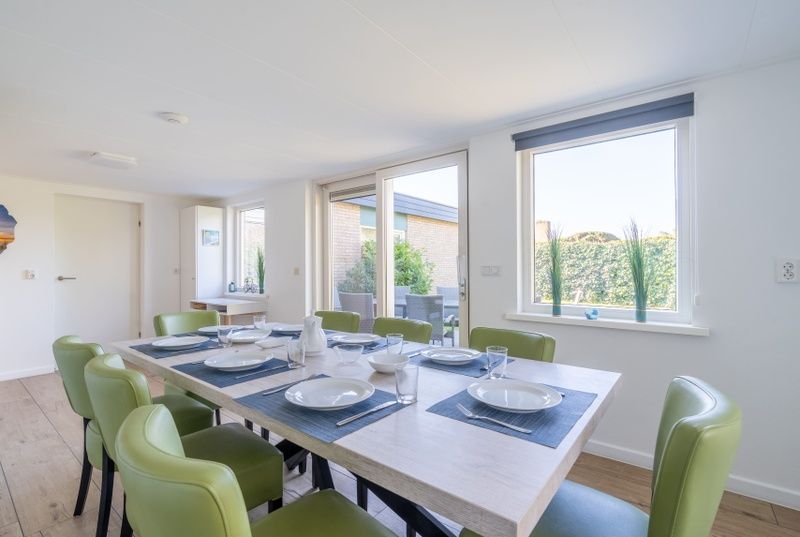 Modern kitchen in Orchismient 14 vacation home, De Koog Texel with complete equipment.