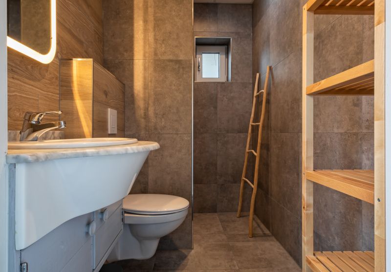 Moderne badkamer in Riddertje vakantiewoning, De Koog, Texel. Comfortabel verblijf op de Waddeneilanden.