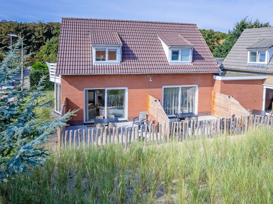 De Duinroos vakantiehuis in De Koog, Texel met charmante buitenruimte en duinzicht.