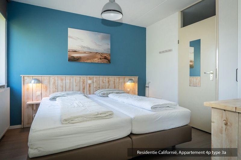 Volledig uitgeruste keuken in Type 3A vakantiehuis, De Koog, Texel met moderne apparatuur en strakke afwerking.