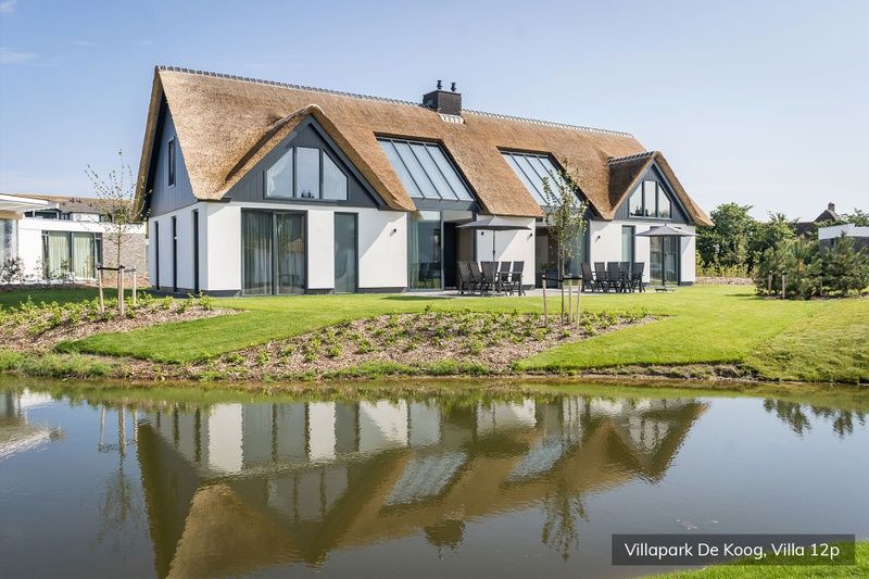 Exterieur van Luxe familievilla 12p in De Koog, Texel met ruime tuin en terras op de Waddeneilanden.