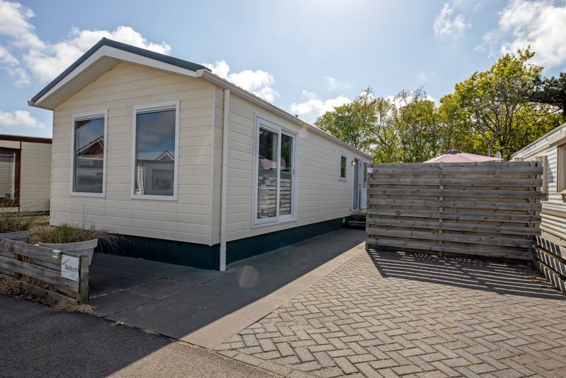 Ruime vakantiechalet Bregkoog 7 met terras in Chaletpark Bregkoog, Texel.