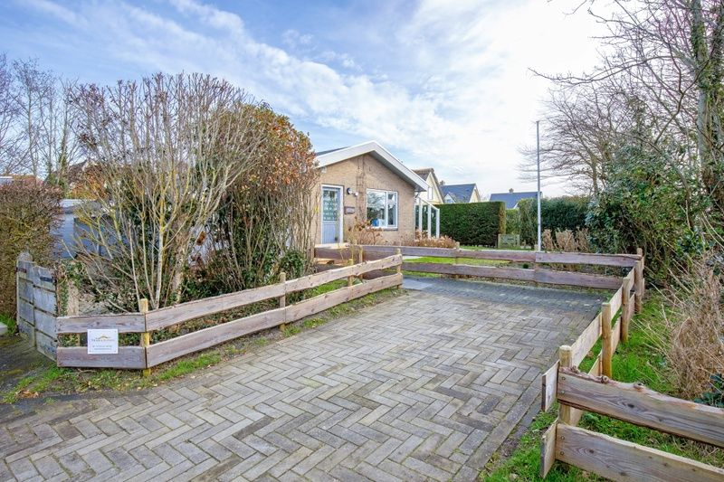 Toegangspad naar De Schutstal vakantiehuis in De Koog, Texel