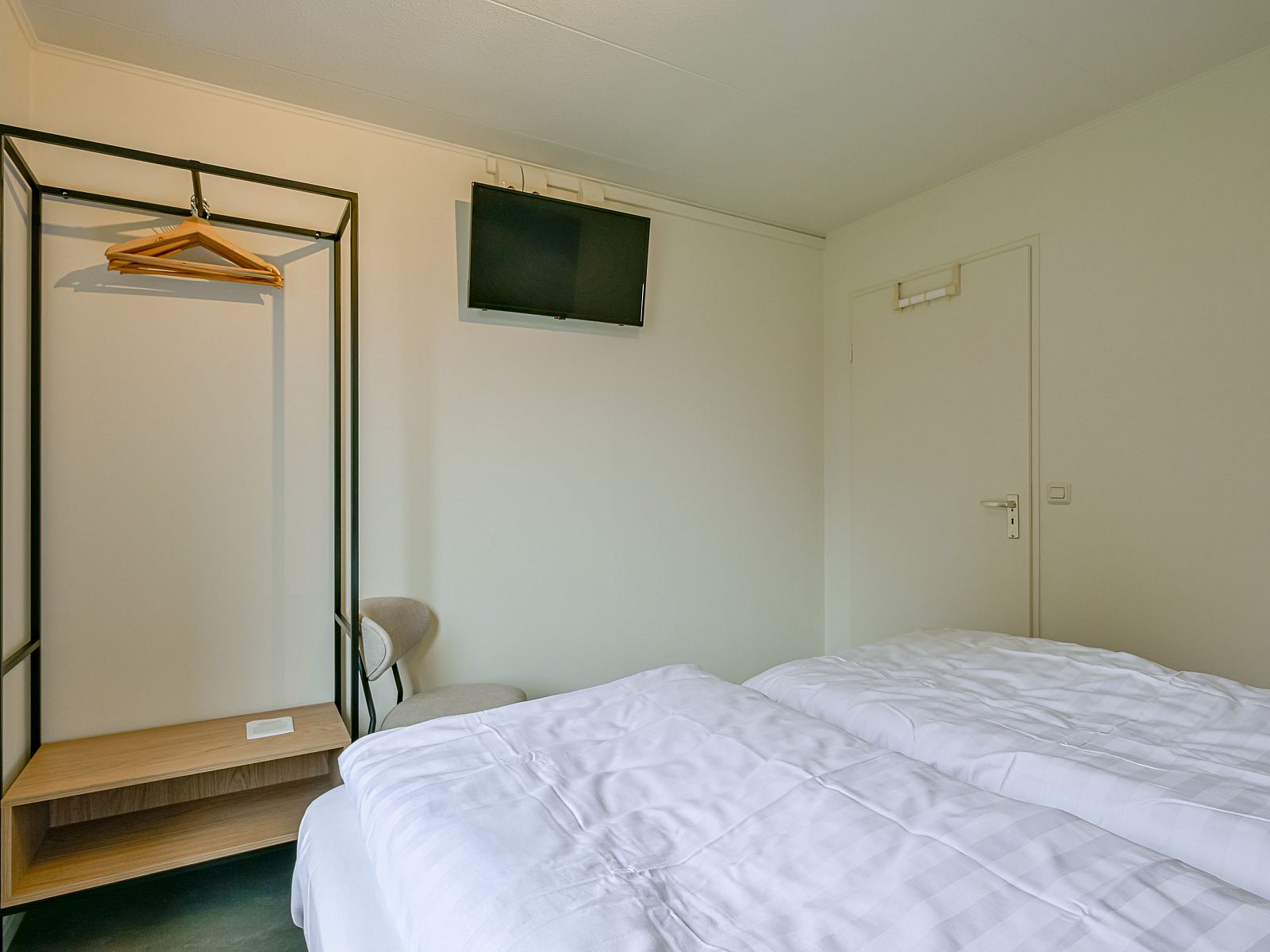 Guest house 010254 - Holiday property Texel - Vrijstaande woning in De Koog