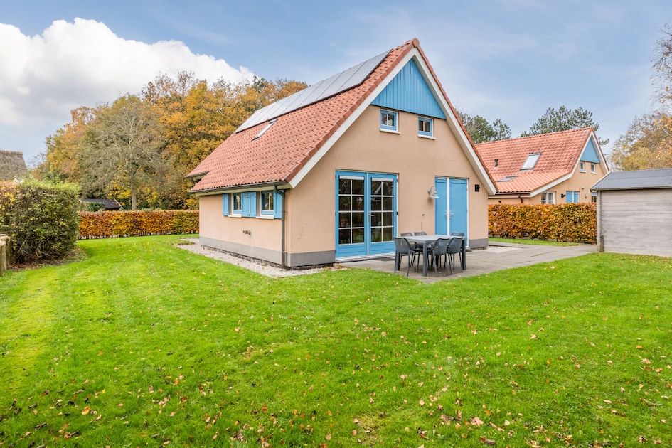 T6AB Komfort-Bungalow in De Koog, Texel mit grossem Garten und Terrasse, ideal fuer einen entspannten Aufenthalt auf den Watteninseln.