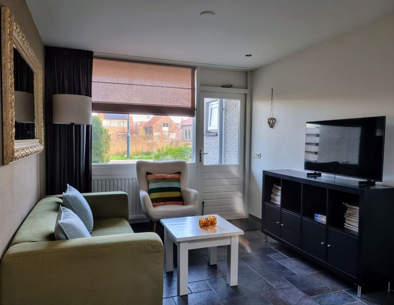 Moderne Kueche im Ferienhaus 2, De Koog, Texel mit Essecke und allen Annehmlichkeiten fuer einen angenehmen Aufenthalt.