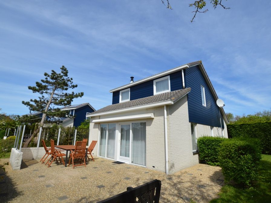 Vakantiehuis Stappeland 168 in De Koog op Texel met ruime tuin en terras.