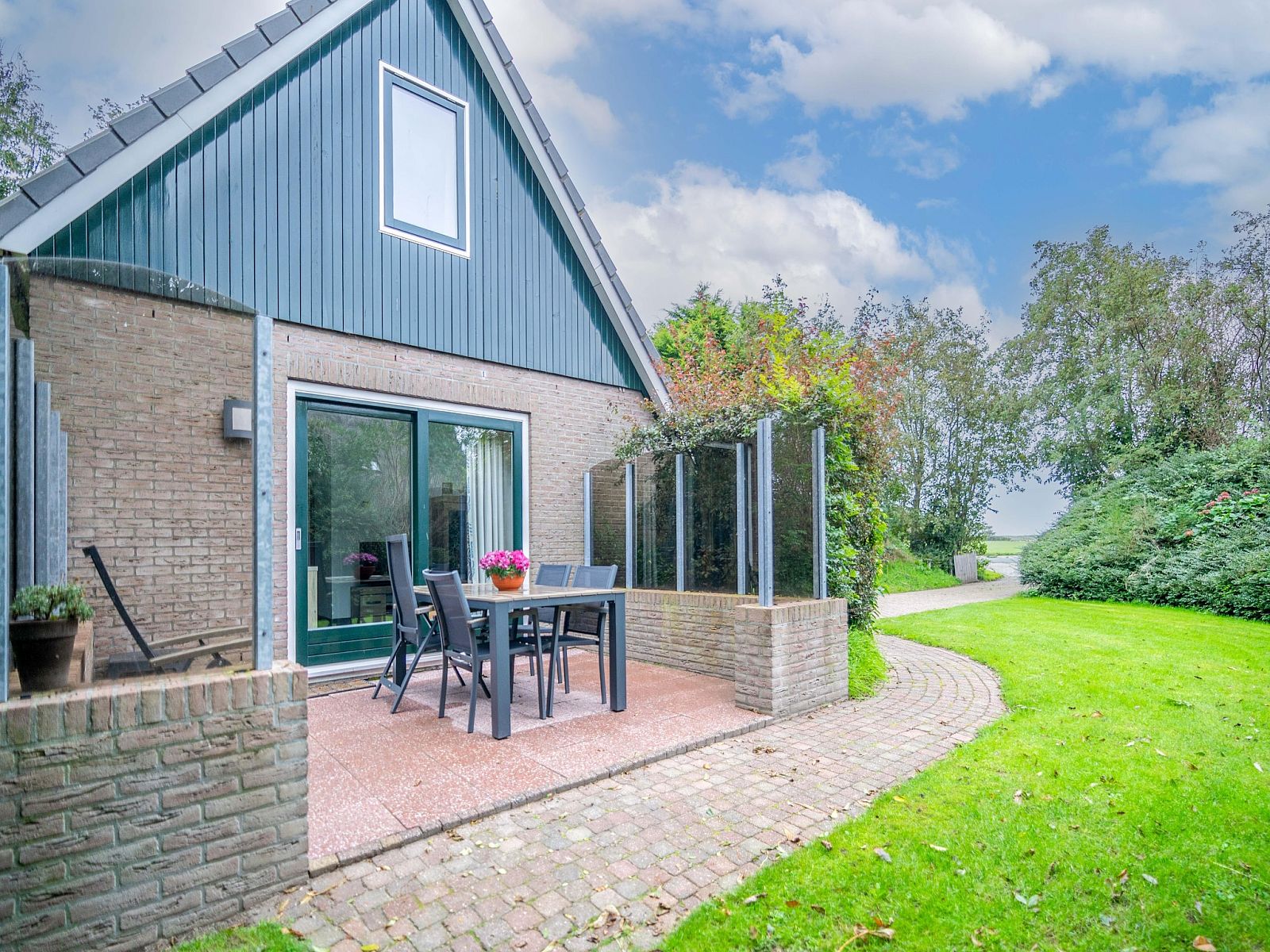 Guest house 010353 - Bungalow Texel - Nieuwlanderweg 51
