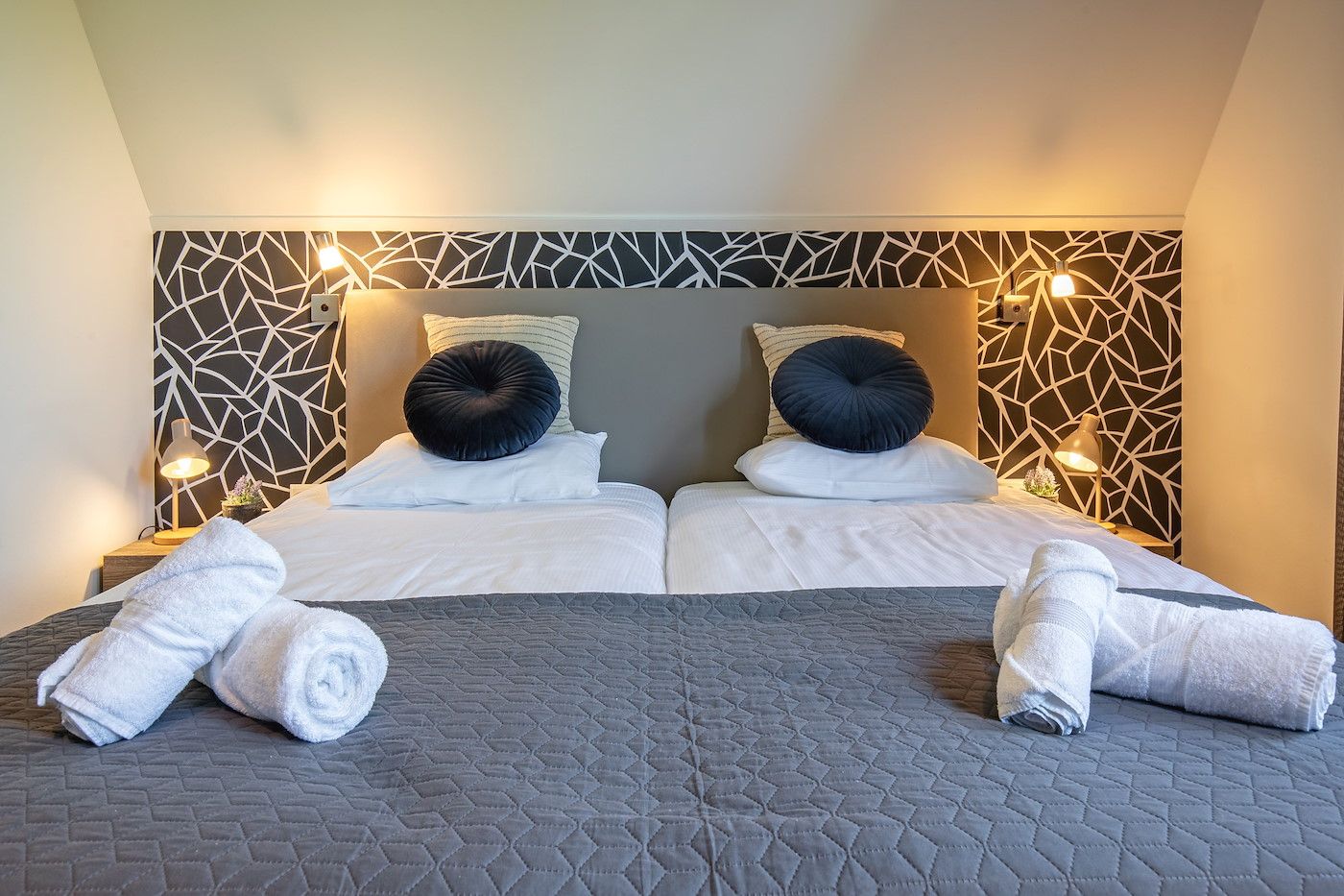 Modernes Badezimmer in 48 - Witte Parel, Den Burg, Texel. Luxurioese Einrichtungen auf den Watteninseln.