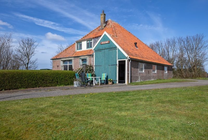 Ferienhaus Apartment Boerderij Irene auf Texel, mit einer einladenden Terrasse in Den Burg.