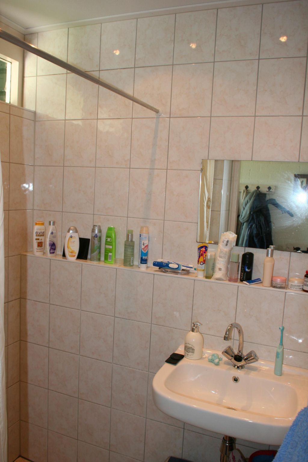 Verblijf 010461 - Vakantiewoning Texel - Vakantiehuis in Den Burg mit Möblierter Terrasse