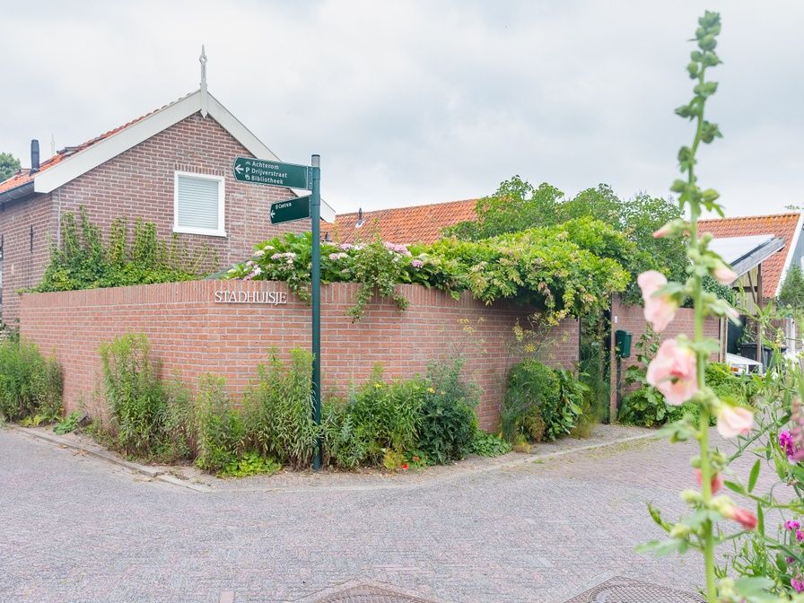 Guest house 010473 - Holiday property Texel - Stadhuisje Texel