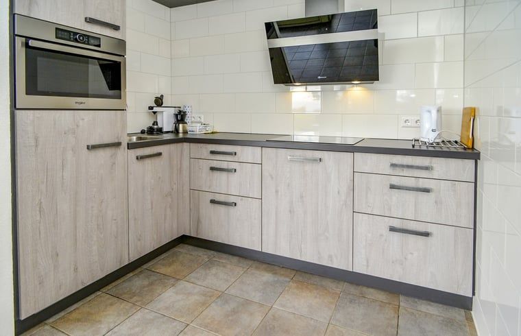 Volledig ingerichte keuken in Vakantiehuis in Den Burg, Texel