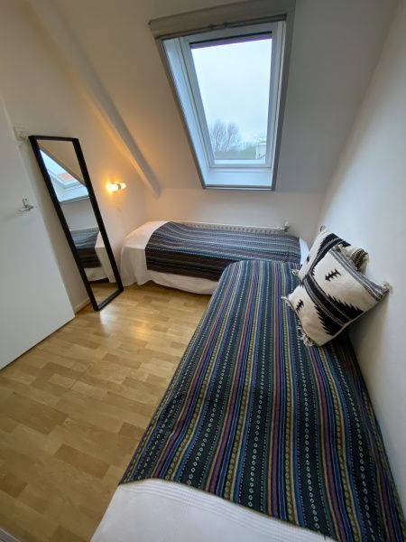 Schlafzimmer mit zwei Betten in Klif 1 Wohnung 1, Den Hoorn Texel, Ferienhaus auf den Watteninseln.