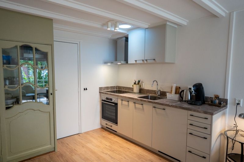 Moderne Kueche im Ferienhaus Ants Nest Den Hoorn Texel mit voller Ausstattung