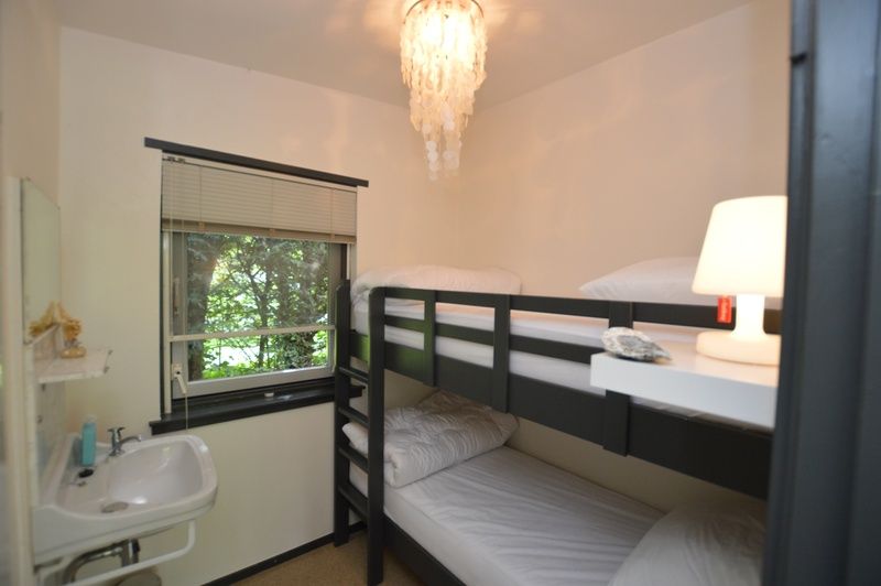 Gemuetliches Kinderzimmer mit Etagenbett im Ferienhaus 't Hoogelandt 202 - Aan Zee, Texel, ideal fuer Familien.