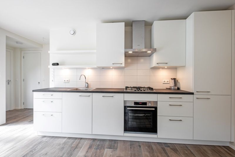 Vollstaendig ausgestattete Kueche in Bungalow 82 - De Luwte, Bungalowpark Uterste Coogh, De Dennen, Texel.