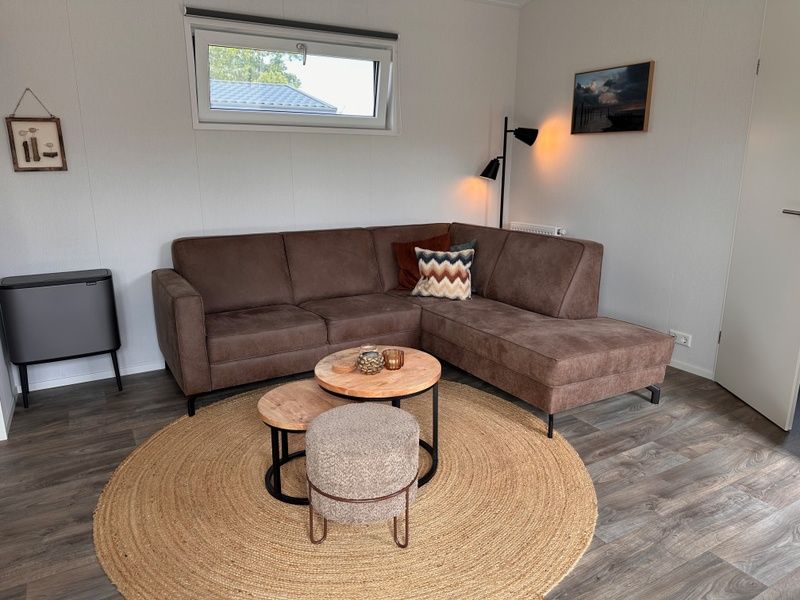 Gemuetliche Sitzecke im Chalet Wulk, Vakantiepark de Bremakker, De Dennen, Texel, ideal zum Entspannen.