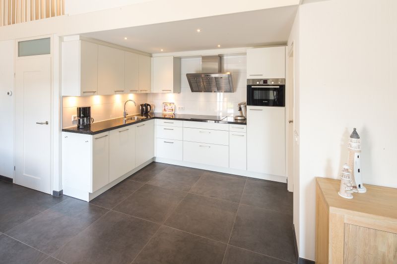 Volledig uitgeruste keuken in vakantiehuis Gortersmient 206, De Dennen, Texel.