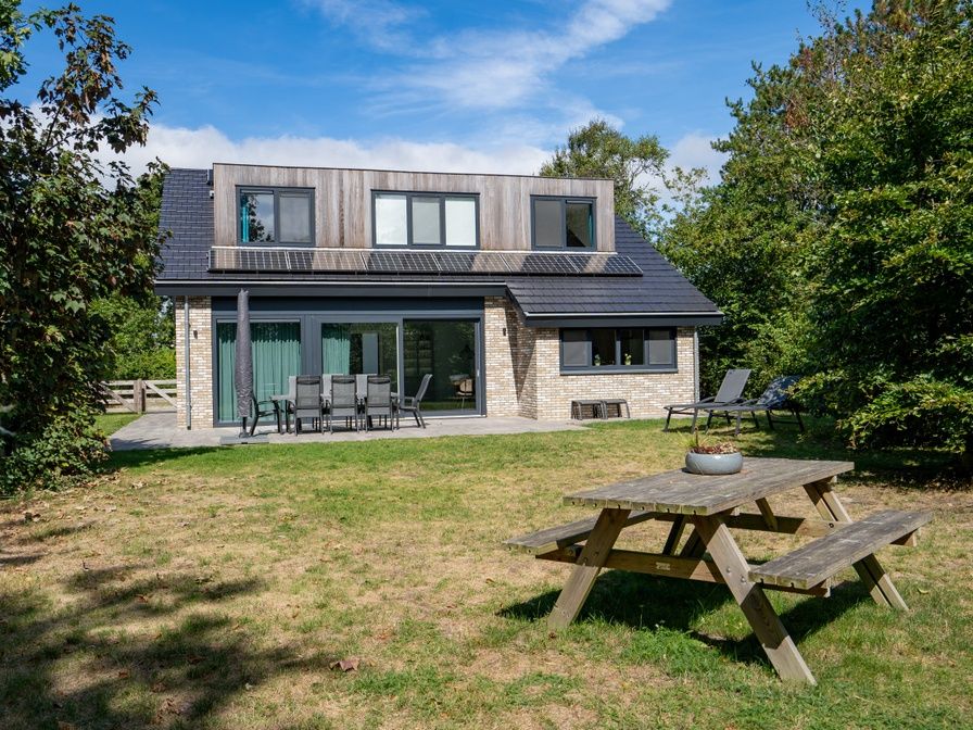 Ferienhaus de Parel 174 in De Dennen, Texel mit grossem Garten und Terrasse zur Entspannung auf den Watteninseln.