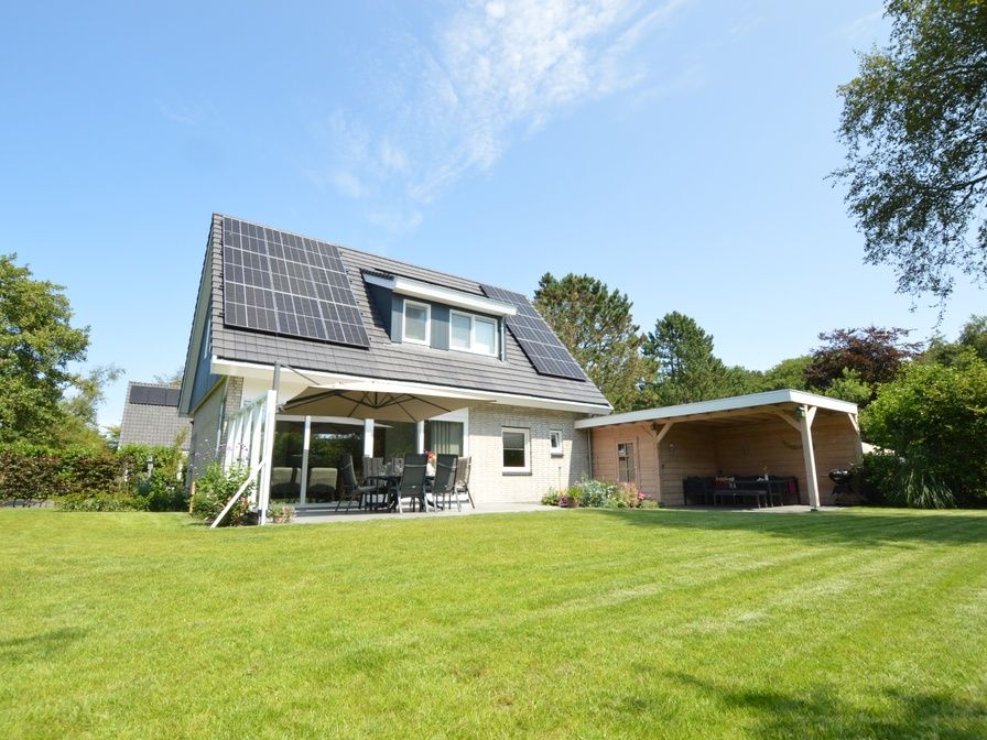 Ferienhaus Tempelierweg - Kogermient 18 in De Dennen, Texel mit grossem Garten und Veranda.