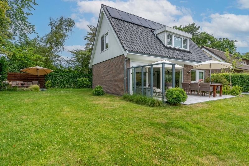 Geniessen Sie die gruene Umgebung im Landhuis Tempelierweg 23, Ferienhaus in De Dennen, Texel auf den Watteninseln.