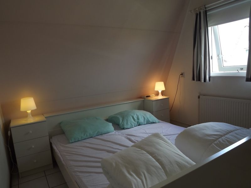 Keuken en eetruimte in Vakantiehuis Gortersmient 358, De Dennen, Texel.