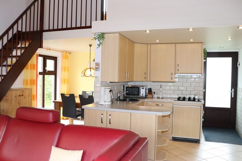 Vollstaendig ausgestattete Kueche im Ferienhaus Gortersmient 300, De Dennen, Texel. Ideales Ferienhaus fuer einen komfortablen Aufenthalt.