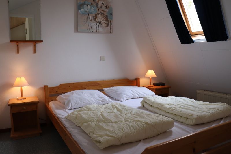 Comfortable bedroom in Holiday home Gortersmient 290, De Dennen, Texel.