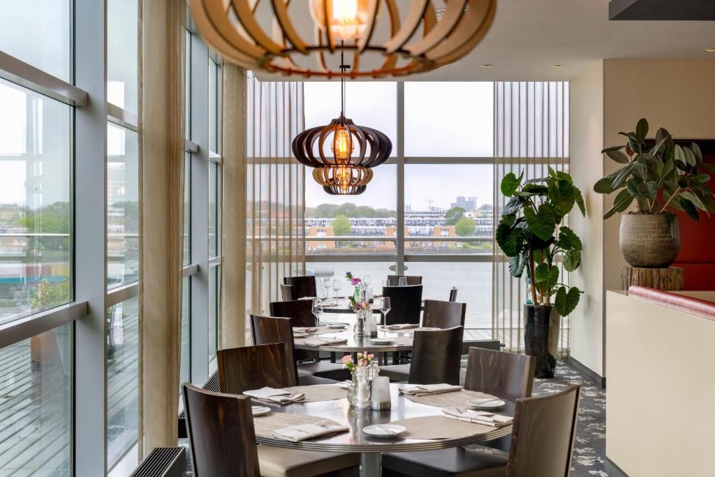 Unterkunft 0151203 - Appartement Amsterdam eo - Mövenpick Hotel Amsterdam City Centre