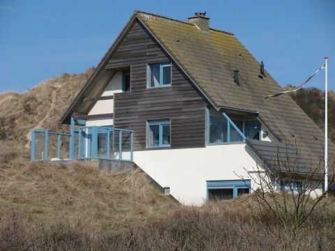 Nij Jit vakantiehuis in Midsland aan Zee Terschelling, omgeven door duinen en natuur.