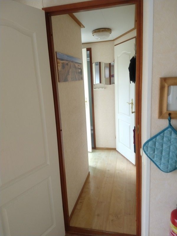 Gang in De Clochard nr 37, Midsland Noord, Terschelling, Waddeneilanden.