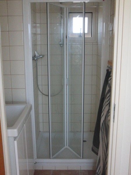 Stylish shower in De Doorloper vacation home, Midsland Noord, Terschelling on the Wadden Islands.