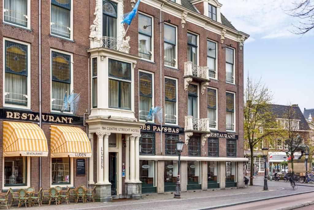 Buitenkant van NH Centre Utrecht Hotel, centraal gelegen in de historische stad Utrecht.