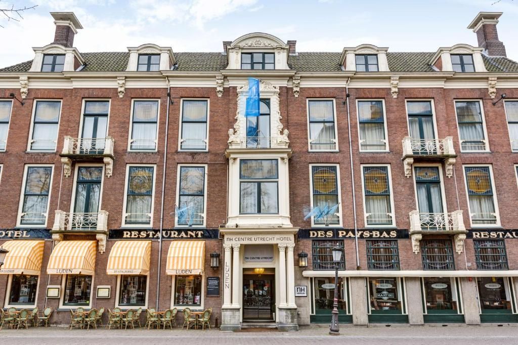 Historische gevel van NH Centre Utrecht Hotel, prachtig gelegen in het hart van Utrecht.