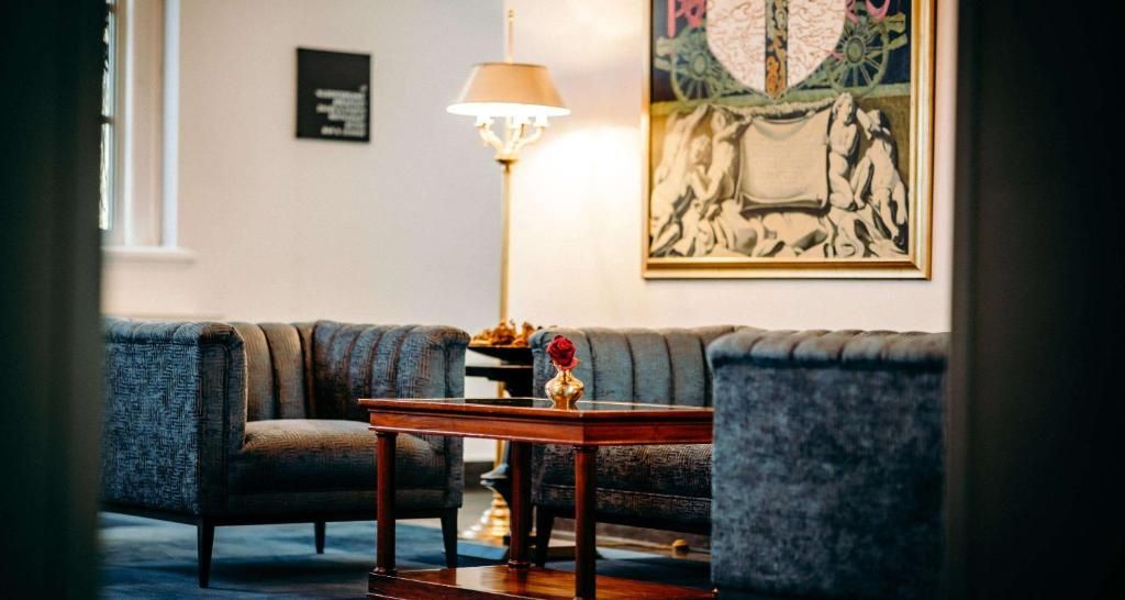 Comfortabele zithoek in Grand Hotel Karel V, een vakantieappartement in Utrecht.